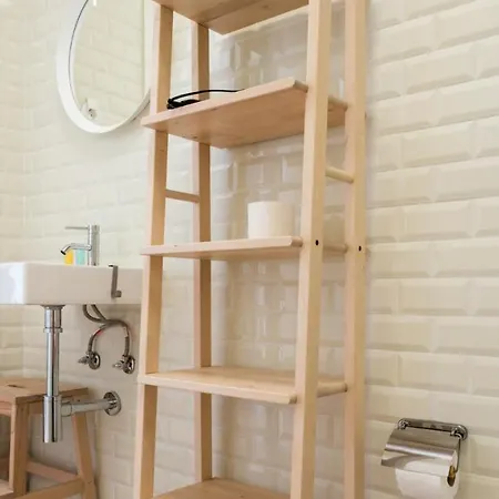 Plum Guide - Sunlight Streams Apartman Lisboa